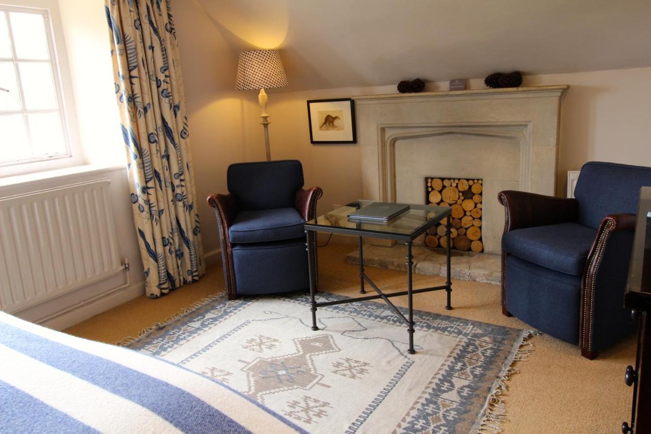 The Hare & Hounds Hotel Тетбері Екстер'єр фото