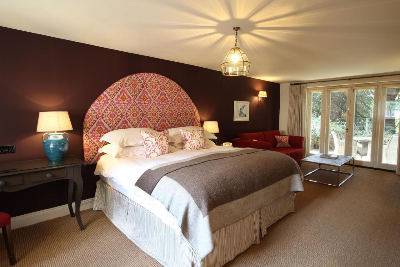 The Hare & Hounds Hotel Тетбері Екстер'єр фото