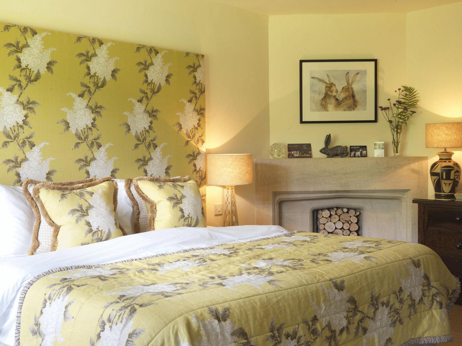The Hare & Hounds Hotel Тетбері Екстер'єр фото