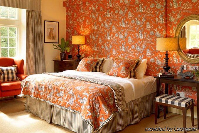 The Hare & Hounds Hotel Тетбері Номер фото