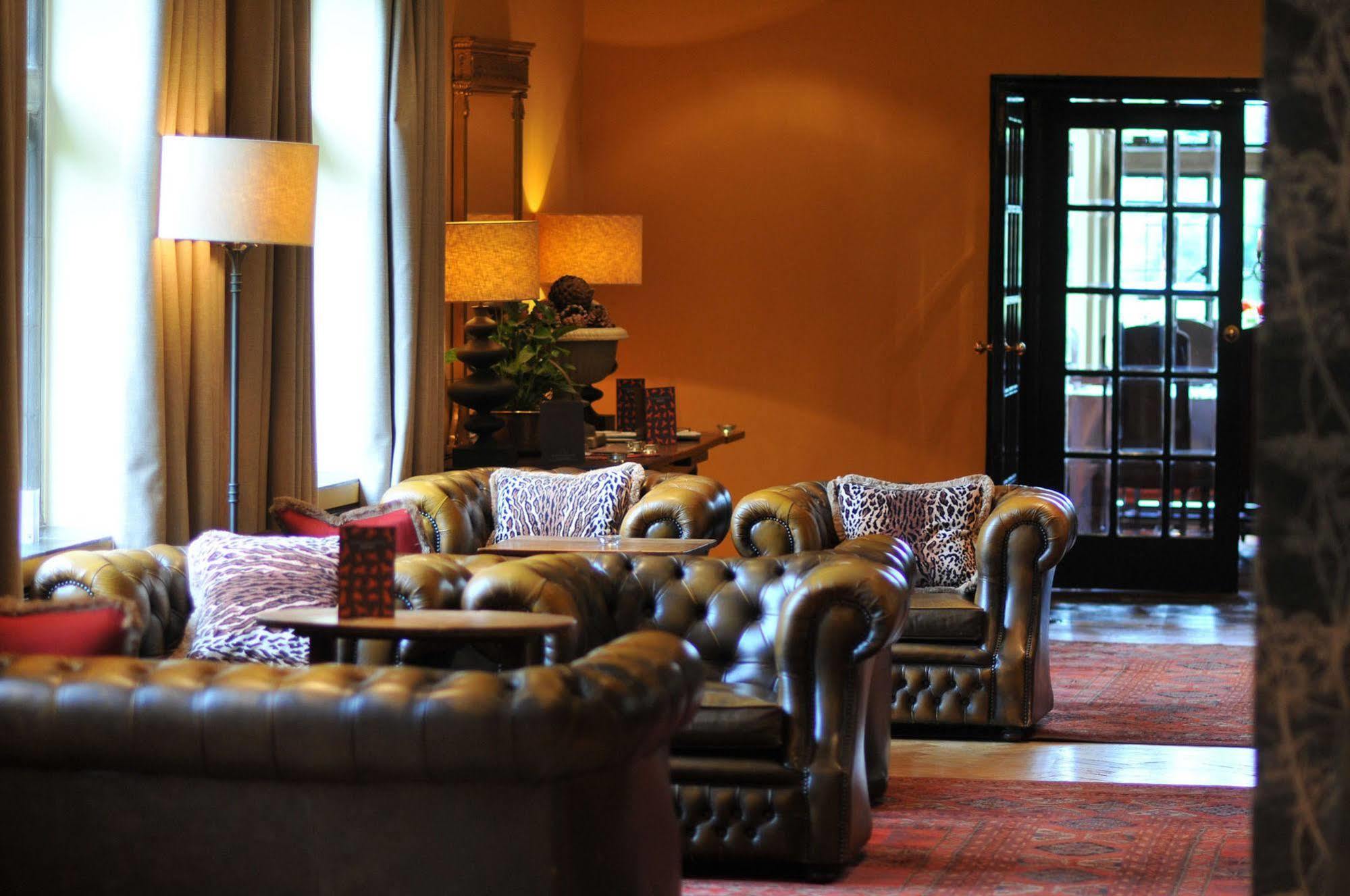 The Hare & Hounds Hotel Тетбері Екстер'єр фото